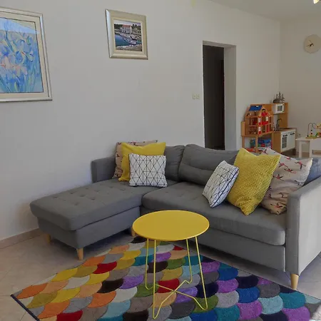 House Mila Trnbusi