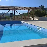 House Mila Βίλα